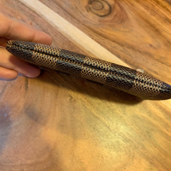 ❌SOLD❌Louis Vuitton Key Cles Damier Ebene Pouch - Picture 3 of 8